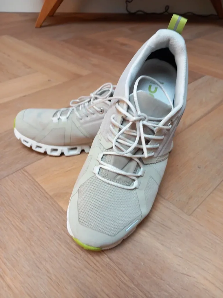 On Running Cloud 5 Waterproof bike de segunda mano — imagen 4 de 5