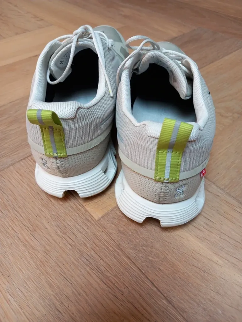 On Running Cloud 5 Waterproof bike de segunda mano — imagen 5 de 5