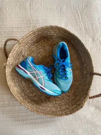 Used Asics Gel Cumulus 18 bike