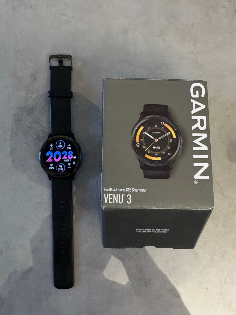 Used Garmin Venu3 2025 Electronics
