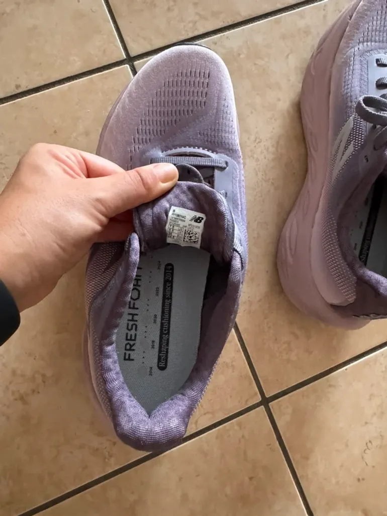Used New Balance Fresh Foam X 1080 V14 bike — image 2 of 4