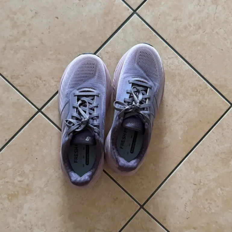 Used New Balance Fresh Foam X 1080 V14 bike — image 3 of 4