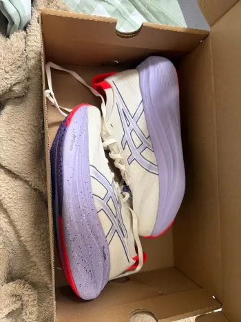 Used Asics Nimbus 27 2025 bike — image 7 of 7