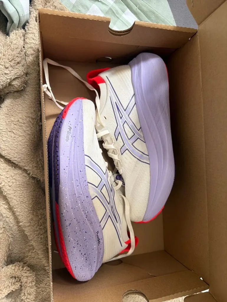 Used Asics Nimbus 27 2025 bike — image 7 of 7