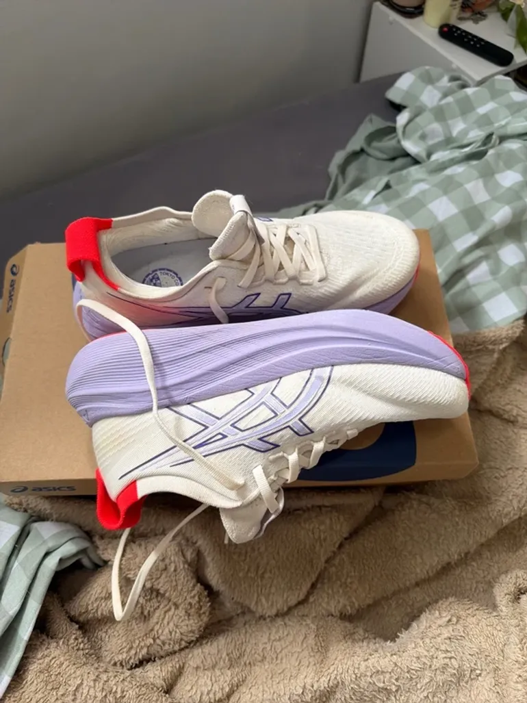 Used Asics Nimbus 27 2025 bike — image 6 of 7