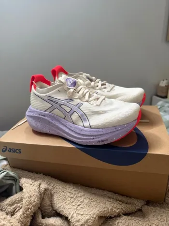 Used Asics Nimbus 27 2025 bike