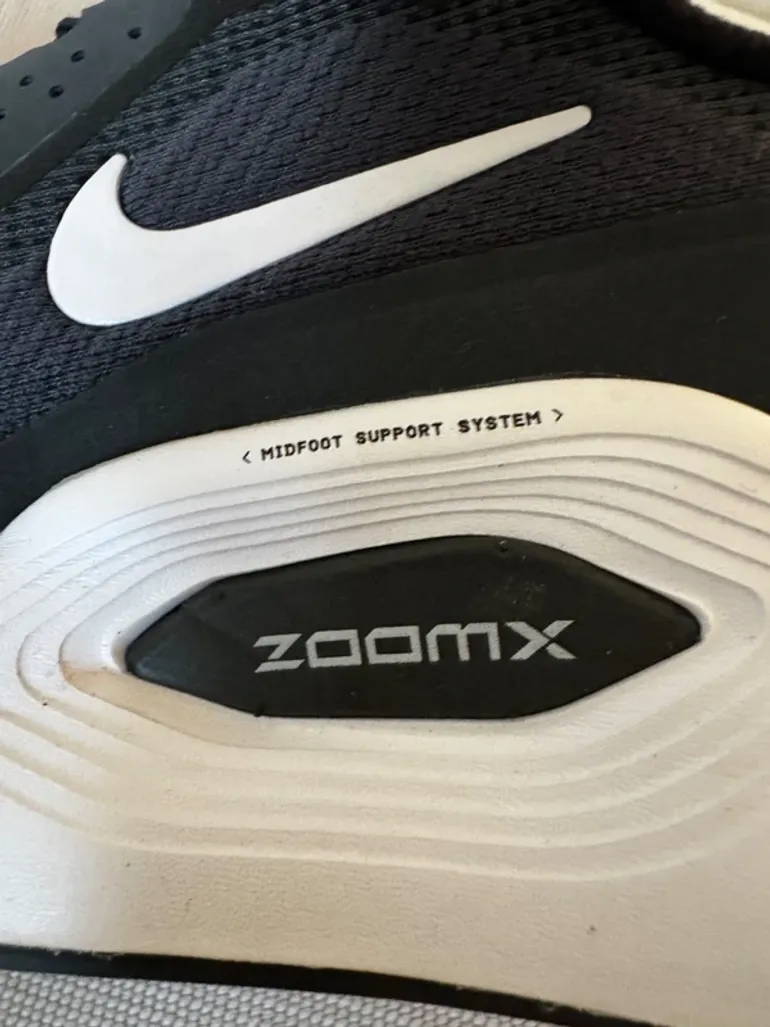 Tweedehands Nike Structure Plus ZoomX bike — afbeelding 4 van 10