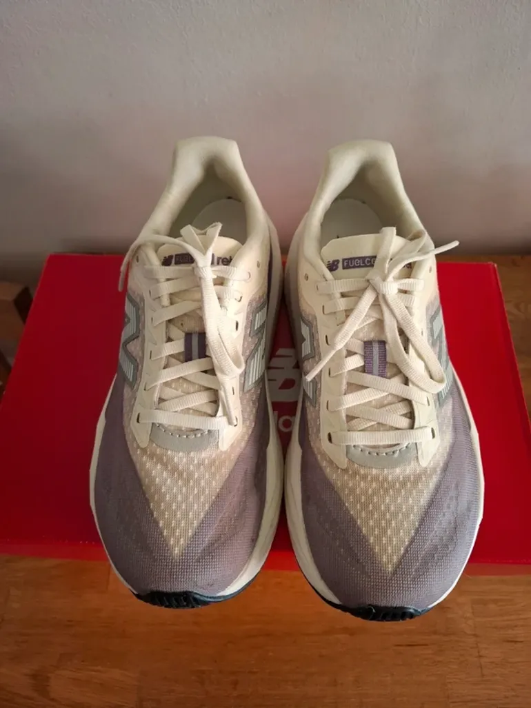 Gebrauchtes New Balance FuelCell Rebel v5 bike — Bild 5 von 7