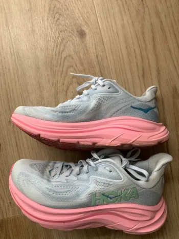 Used Autre Hoka Trailrunning Shoes bike — image 2 of 5
