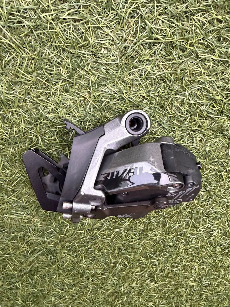 Used Sram Rival D1 Etap Axs 12V 2026 bike — image 2 of 8