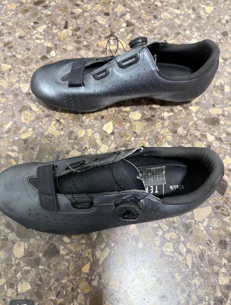 Used Fizik tempo R5 bike — image 3 of 3