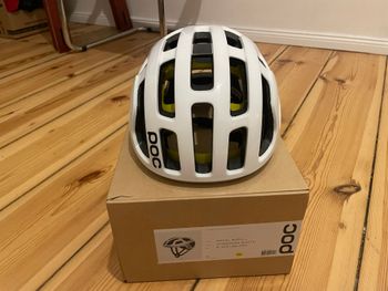 Used POC Octal MIPS Helmet 2026 bike — image 2 of 4