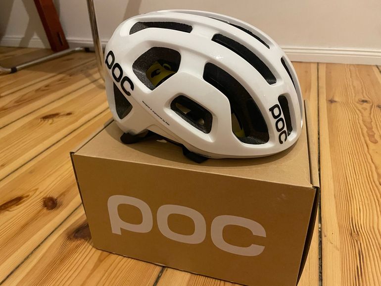 Used POC Octal MIPS Helmet 2026 bike — image 3 of 4