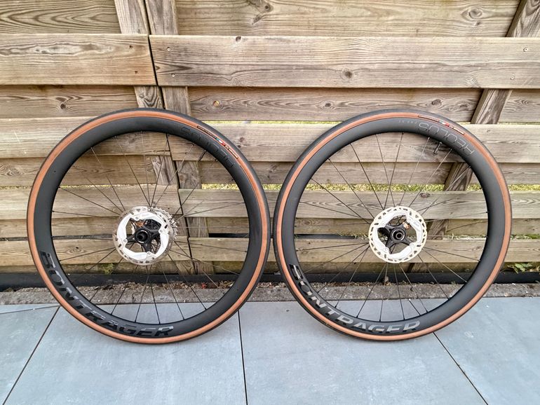 Used Bontrager Aeolus Pro 37 2025 bike — image 1 of 7