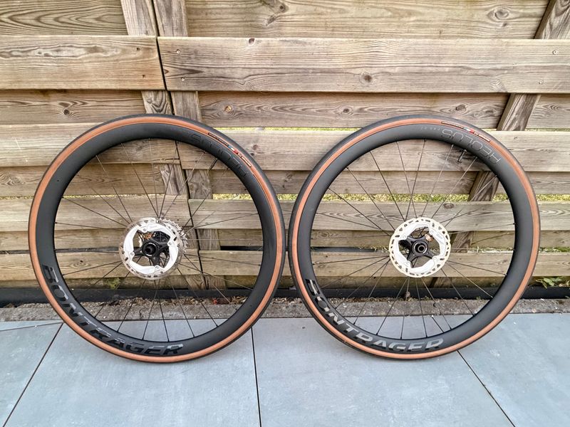 Tweedehands Bontrager Aeolus Pro 37 2025 bike — afbeelding 1 van 7