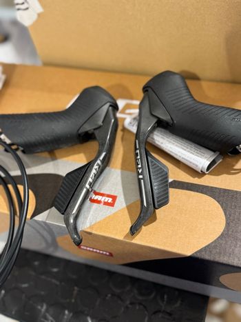 Used Sram Red AXS E1 Shift-Brake Levers with Flat Mount Calipers 2026 bike — image 5 of 7