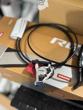 Used Sram Red AXS E1 Shift-Brake Levers with Flat Mount Calipers 2026 bike — image 4 of 7