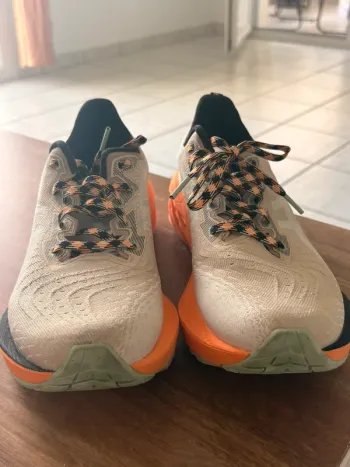 Gebrauchtes Asics Novablast 4 TR bike