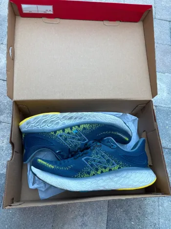 Used New Balance Fresh Foam X 1080 V12 bike — image 6 of 7