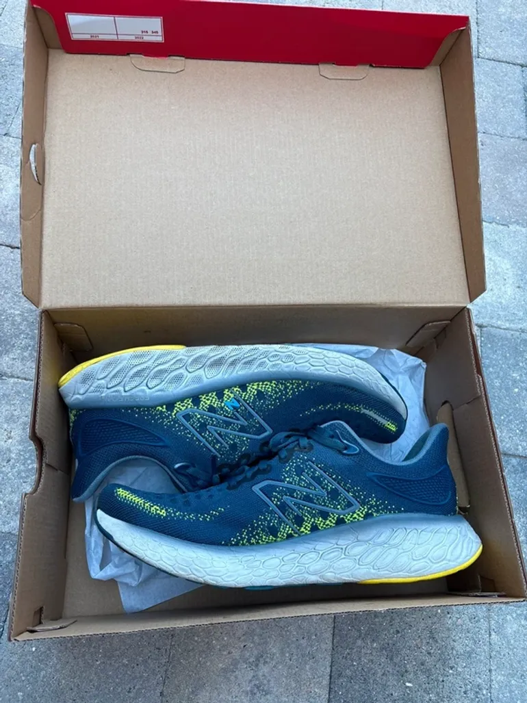 Used New Balance Fresh Foam X 1080 V12 bike — image 6 of 7
