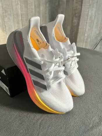 Adidas Ultraboost 5 bike de segunda mano