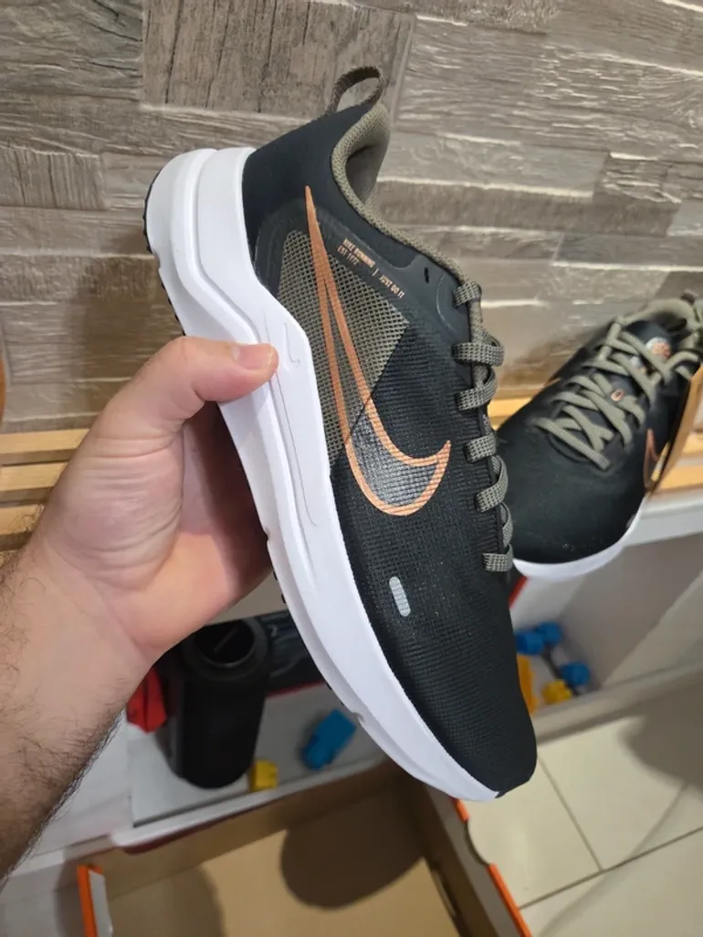 Używany Nike Downshifter 12 bike — zdjęcie 6 z 9