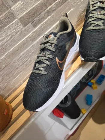 Używany Nike Downshifter 12 bike — zdjęcie 3 z 9