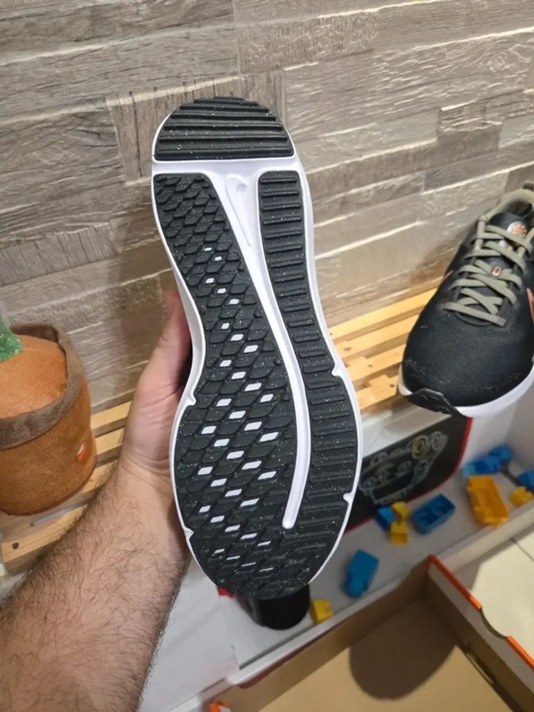Używany Nike Downshifter 12 bike — zdjęcie 5 z 9