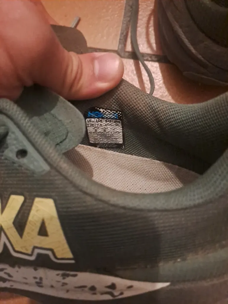 Used Hoka Speedgoat 6 bike — image 4 of 4