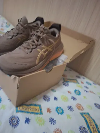 Used Asics Gel Nimbus 27 bike — image 3 of 5