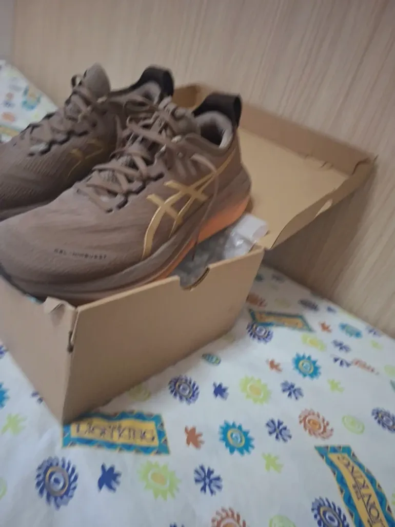 Used Asics Gel Nimbus 27 bike — image 3 of 5