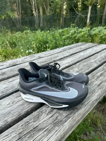 Używany Nike Zoom Fly 5 bike — zdjęcie 3 z 6