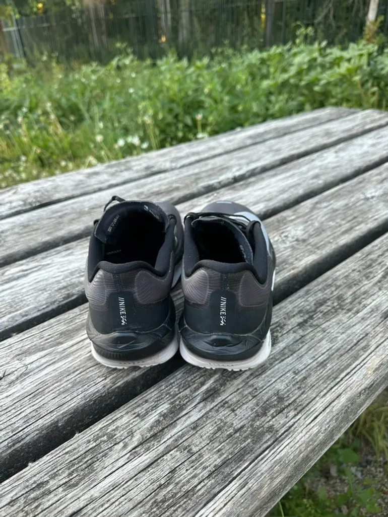 Używany Nike Zoom Fly 5 bike — zdjęcie 4 z 6