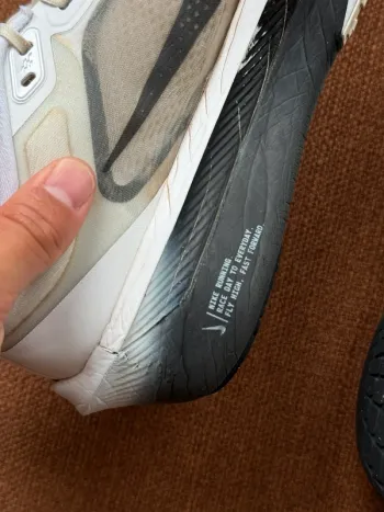 Używany Nike Zoom Fly 6 bike — zdjęcie 5 z 9
