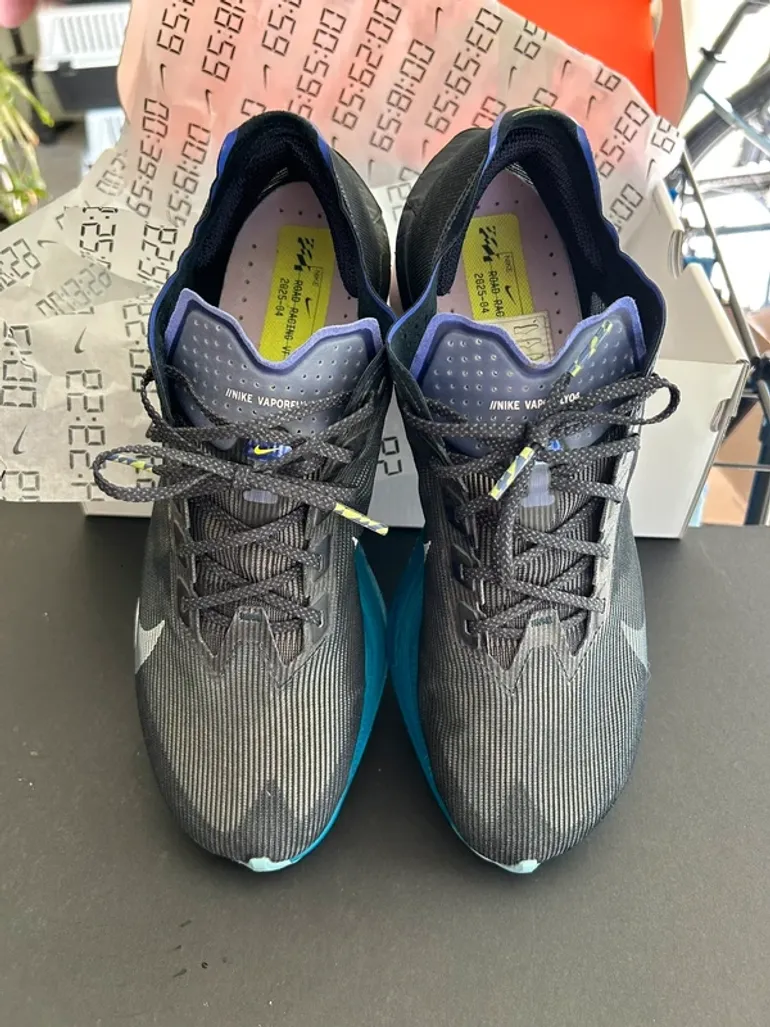 Używany Nike Vaporfly Next 4 bike — zdjęcie 2 z 7