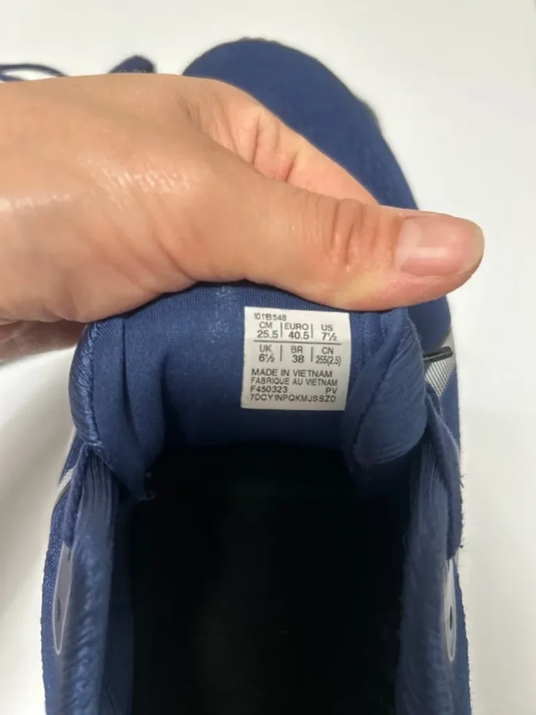 Used Asics pureGEL bike — image 3 of 3