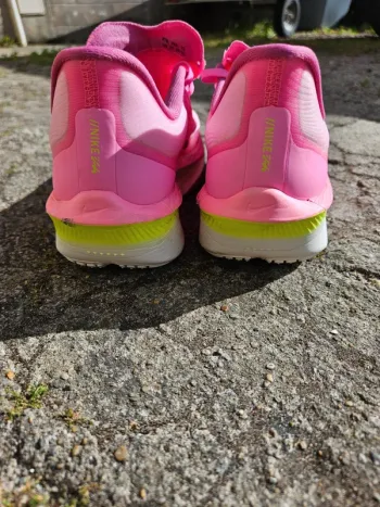 Used Nike Zoom Fly 6 bike — image 2 of 5