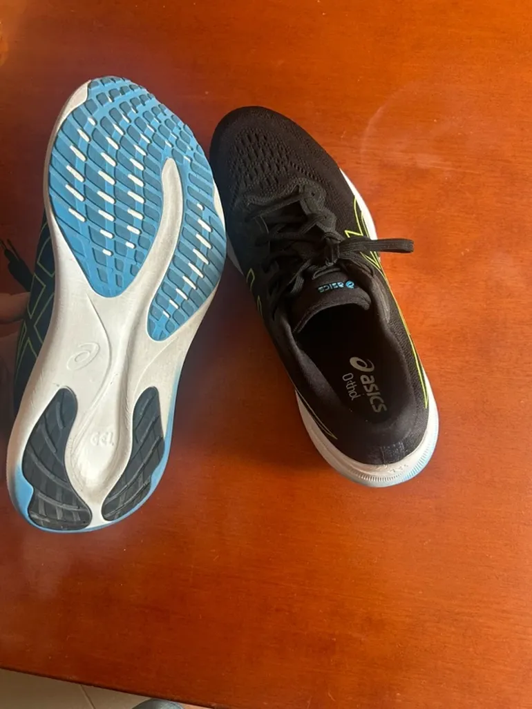 Used Asics FlyteFoam bike — image 3 of 5
