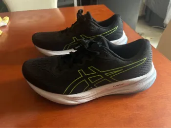 Used Asics FlyteFoam bike