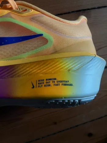 Tweedehands Nike Zoom Fly 06 bike — afbeelding 3 van 6