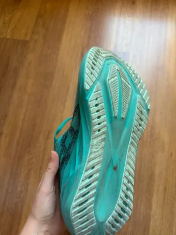 Used Asics Novablast 5 bike — image 7 of 11