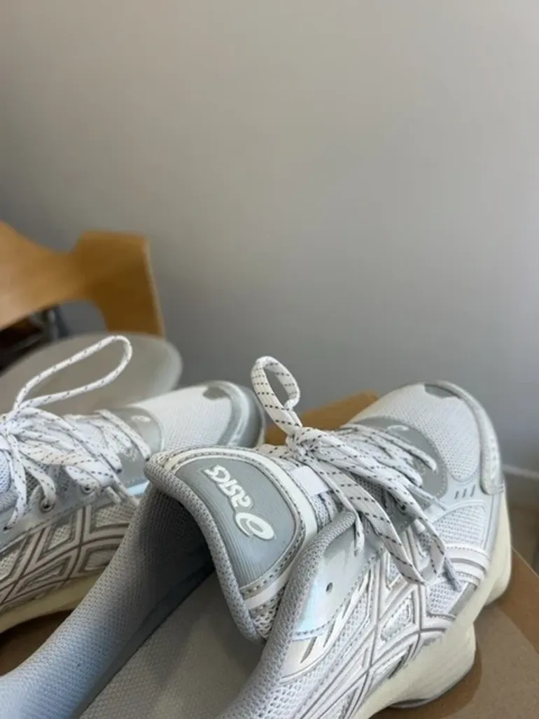Used Asics Baskets Gris bike — image 8 of 10