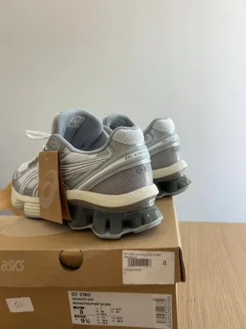 Used Asics Baskets Gris bike — image 4 of 5