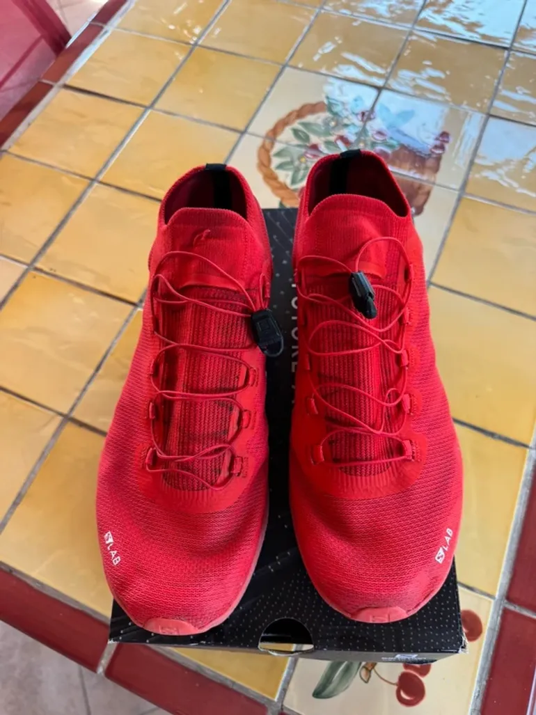 Used Salomon trail shoes bike — image 3 of 5