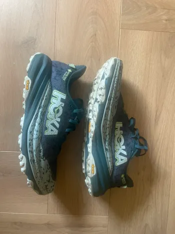 Used Hoka Speedgoat 6 GTX bike — image 3 of 5