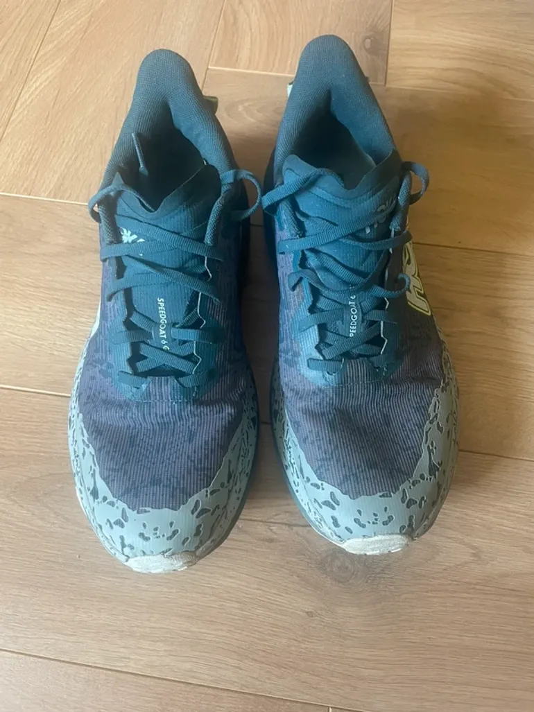 Used Hoka Speedgoat 6 GTX bike — image 4 of 5