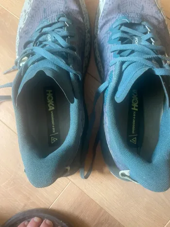 Used Hoka Speedgoat 6 GTX bike — image 5 of 5