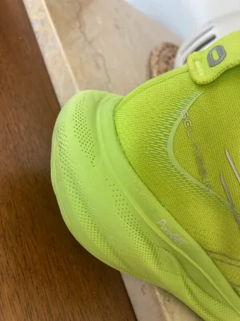 Used Asics Gel-Nimbus 25 bike — image 4 of 10