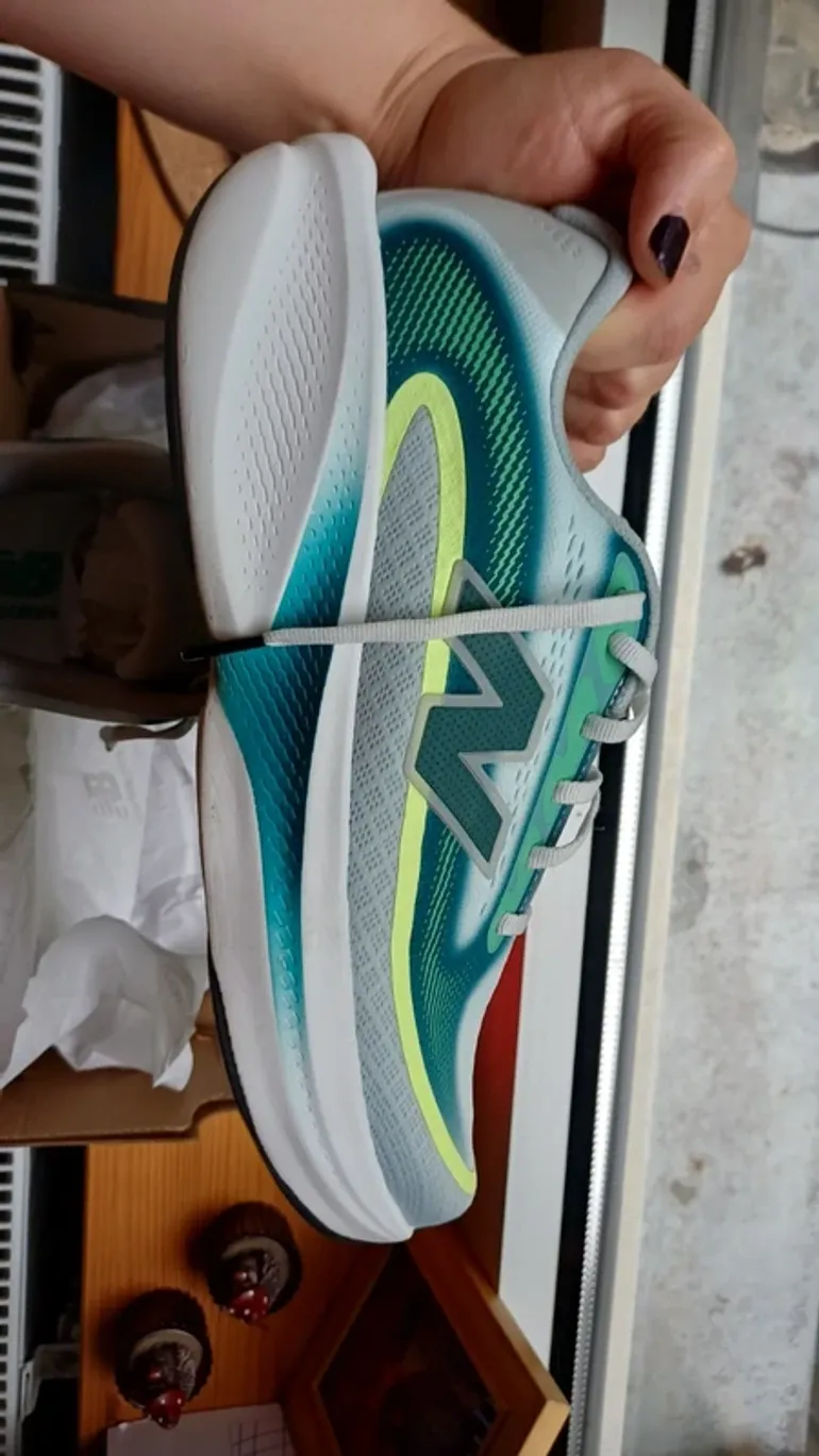 Used New Balance Running Trainers bike — image 2 of 6