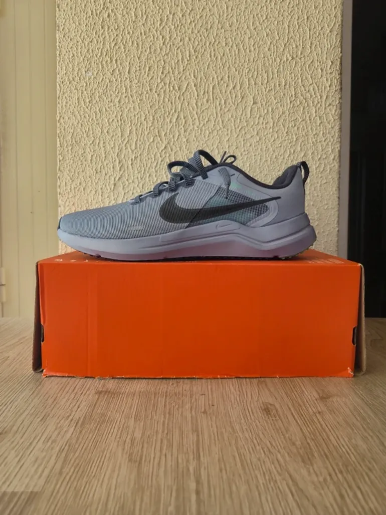 Used Nike Running Shoes Size 44 bike — image 1 of 5